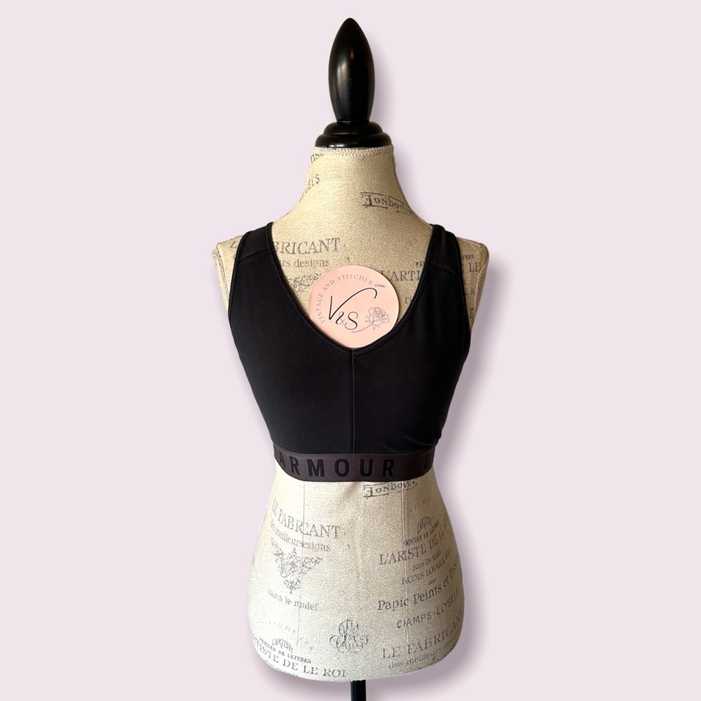 Under Armour Fitted Black Sports Bra Large